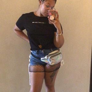 Meet your Posher, Elyscia